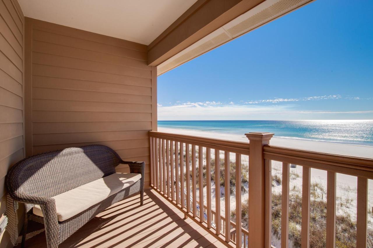 Directly On The Beach! First Floor Sundeck! Near Pier Park! Sleeps 6! Holiday home Panama City Beach